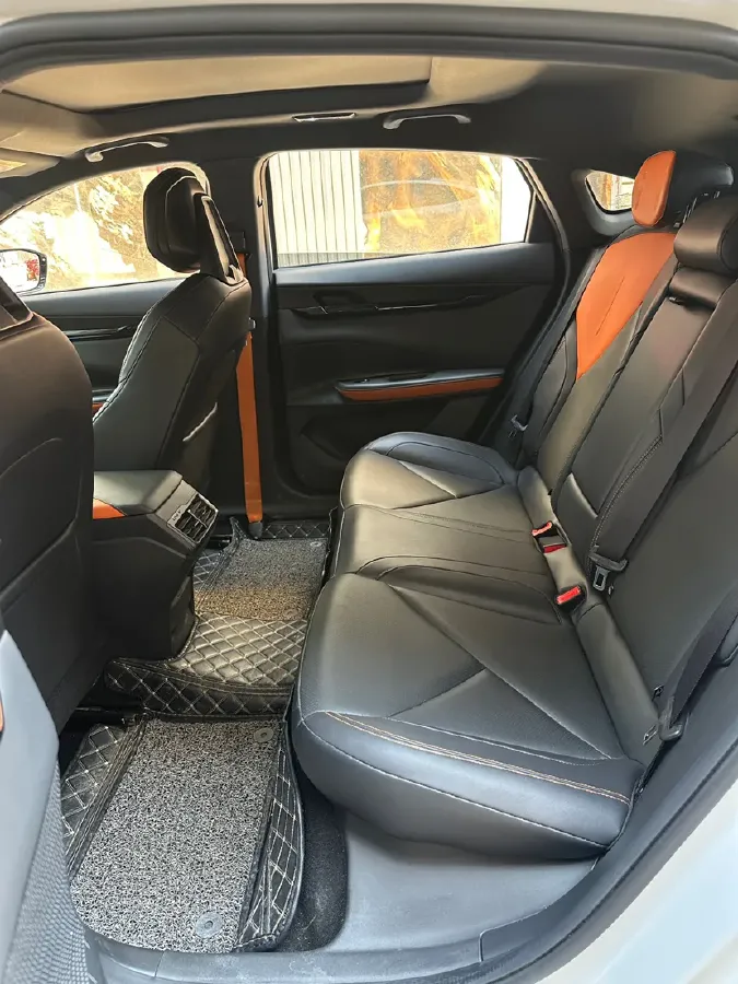 2022 ChangAn UNI-V 1.5T 188HP L4 7DCT,autocango,china used car exporter,china ev exporter,chinese used car exporter,chinese used ev exporter