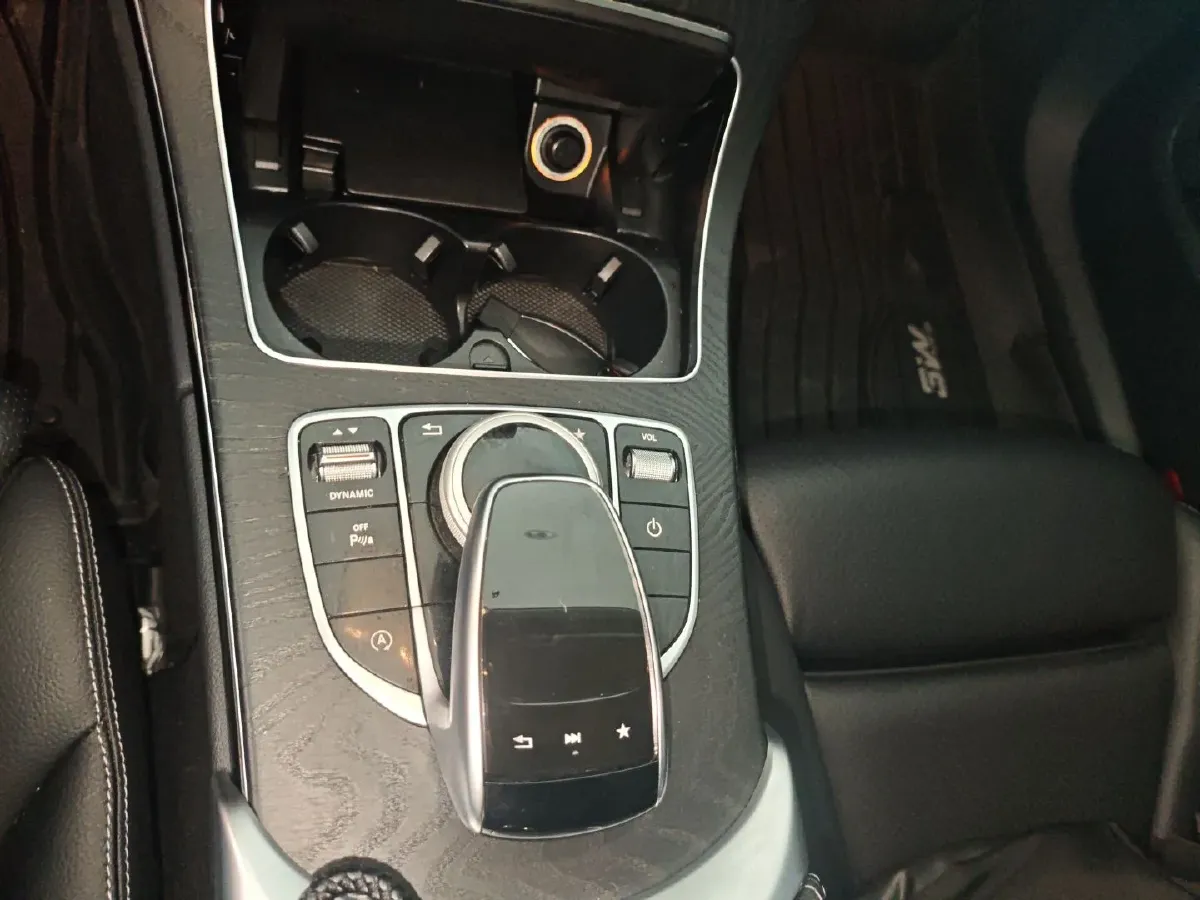 2018 Mercedes-Benz C Class 2.0T 184HP L4 9AT,autocango,china used car exporter,china ev exporter,chinese used car exporter,chinese used ev exporter