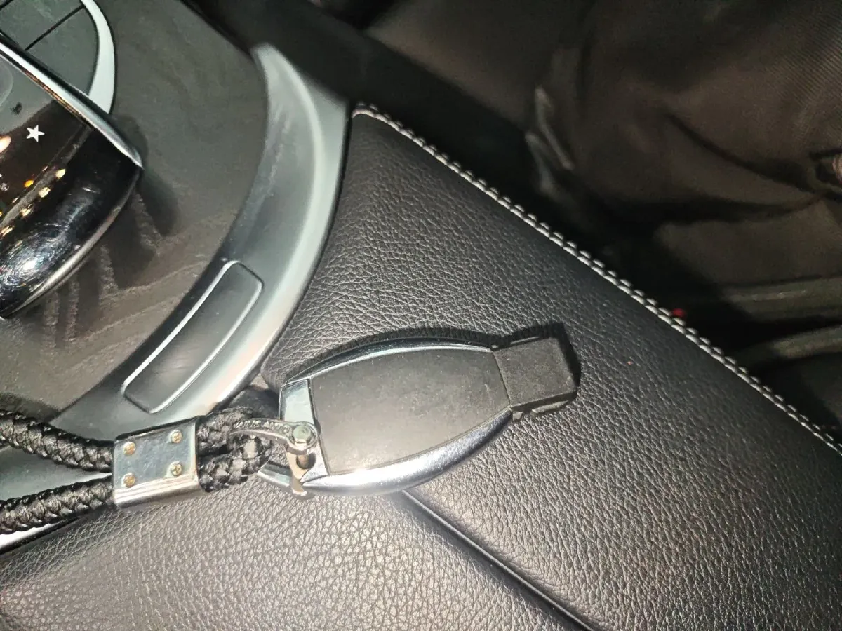 2018 Mercedes-Benz C Class 2.0T 184HP L4 9AT,autocango,china used car exporter,china ev exporter,chinese used car exporter,chinese used ev exporter