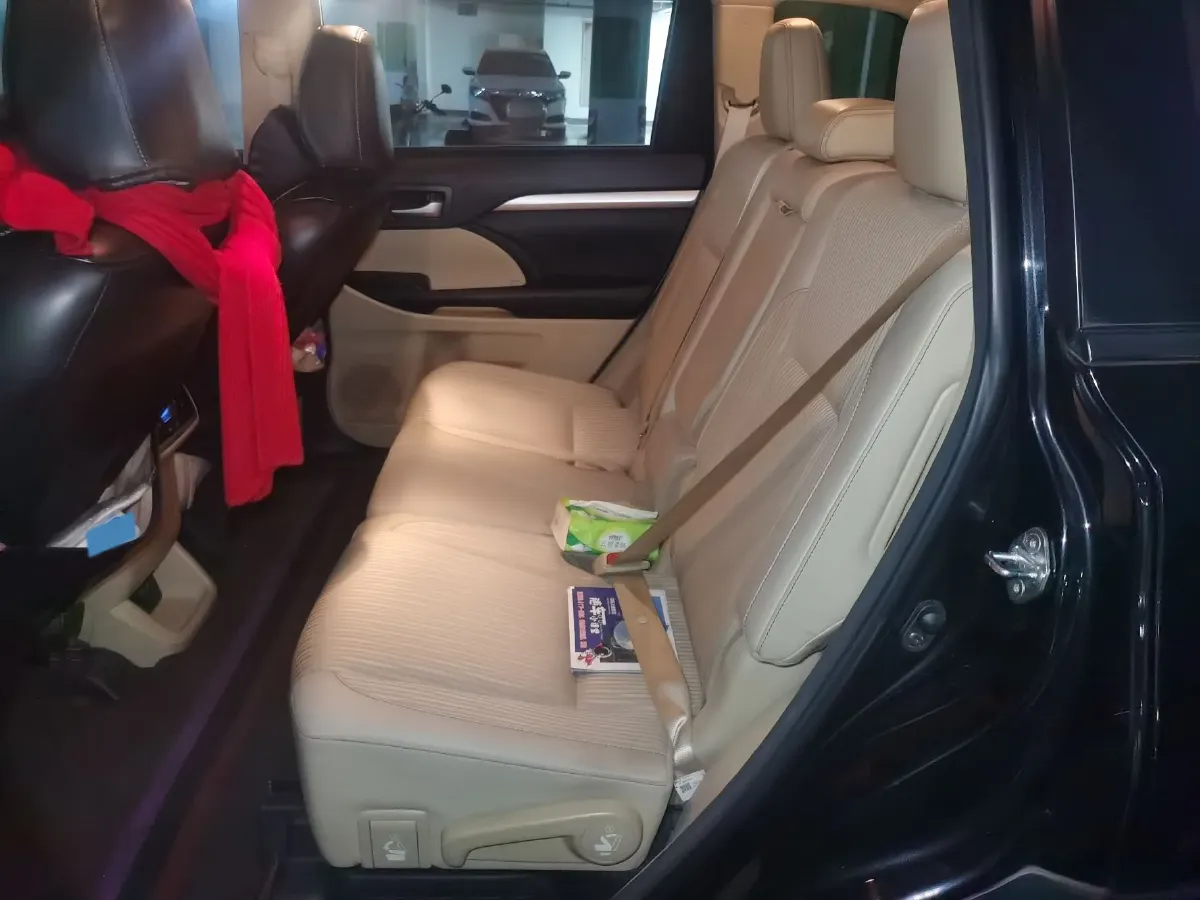 2018 Toyota Highlander 2.0T 220HP L4 6AT,autocango,china used car exporter,china ev exporter,chinese used car exporter,chinese used ev exporter