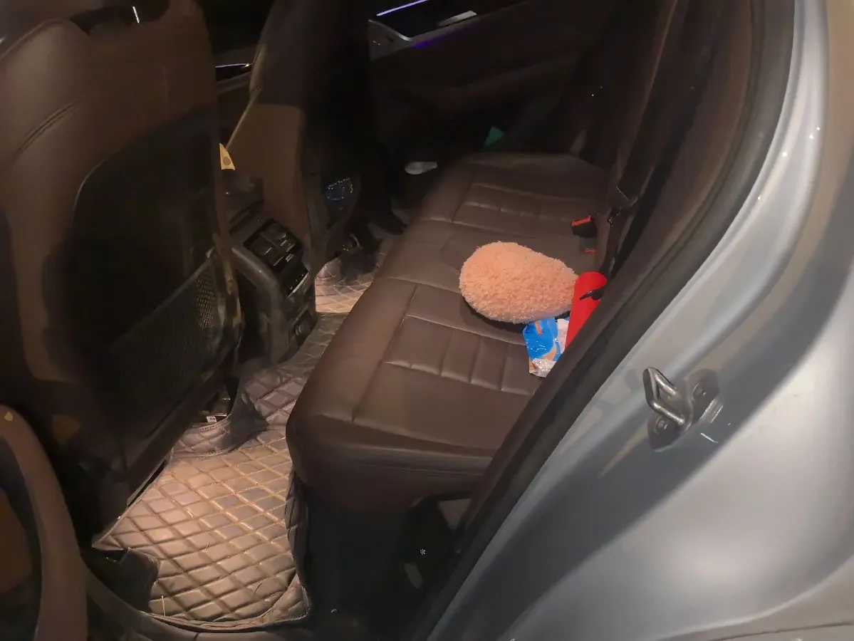 2019 BMW X4 2.0T 184HP L4 8AT,autocango,china used car exporter,china ev exporter,chinese used car exporter,chinese used ev exporter