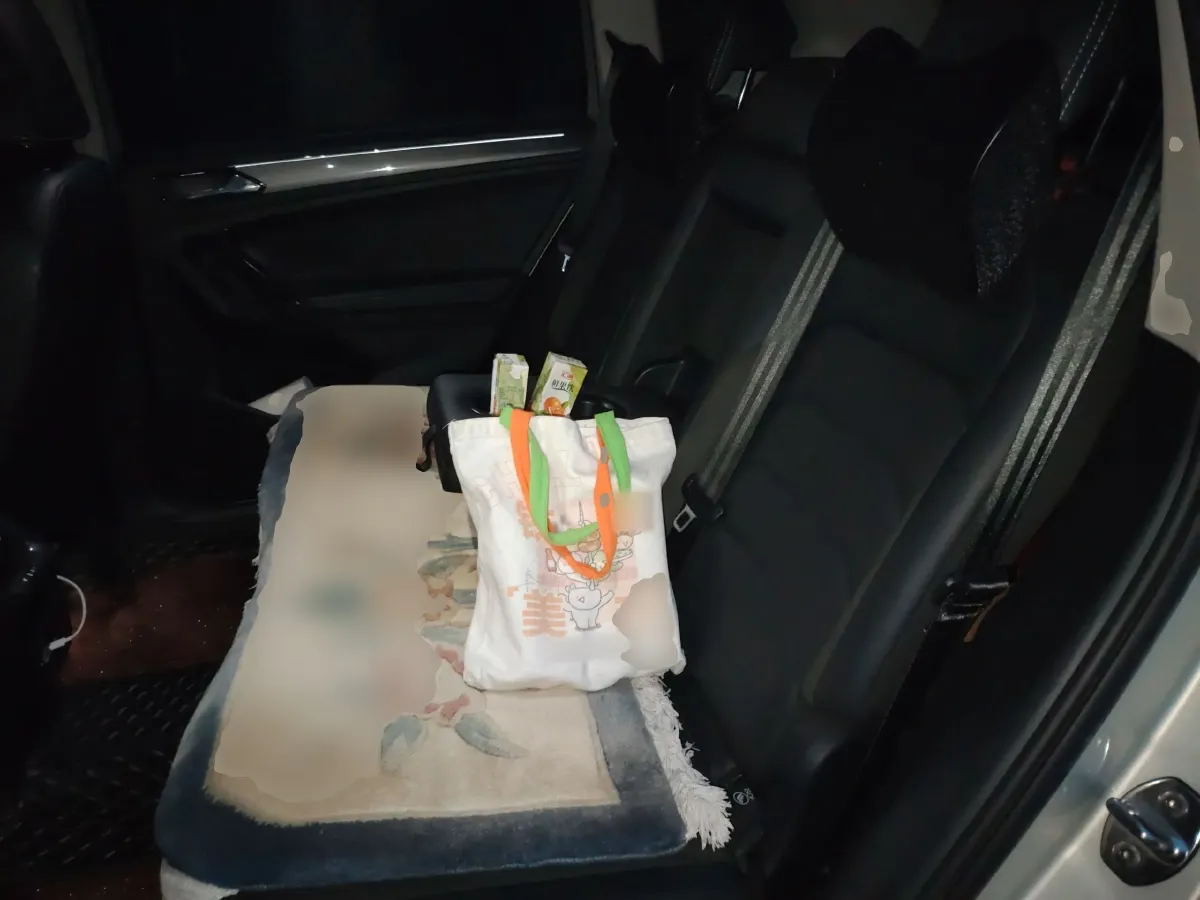 2021 Ford New Era Transit 2.2T 140HP L4 6AMT,autocango,china used car exporter,china ev exporter,chinese used car exporter,chinese used ev exporter