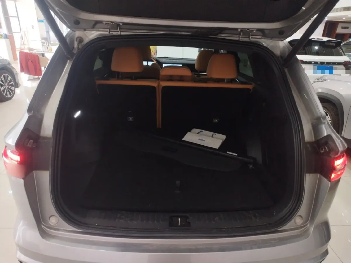 2024 Geely Monjaro 1.5T 163HP L4 3DHT Hybrid,autocango,china used car exporter,china ev exporter,chinese used car exporter,chinese used ev exporter