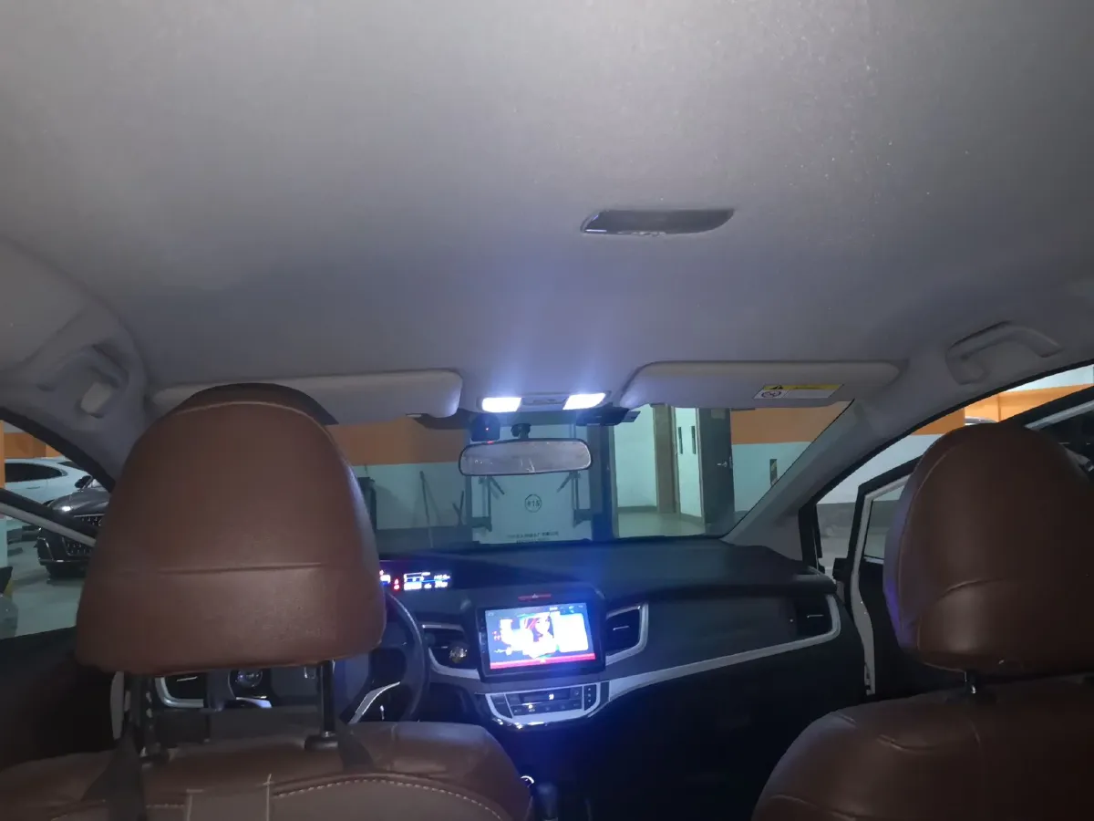 2017 Honda Jade 1.8L 141HP L4 5AT,autocango,china used car exporter,china ev exporter,chinese used car exporter,chinese used ev exporter