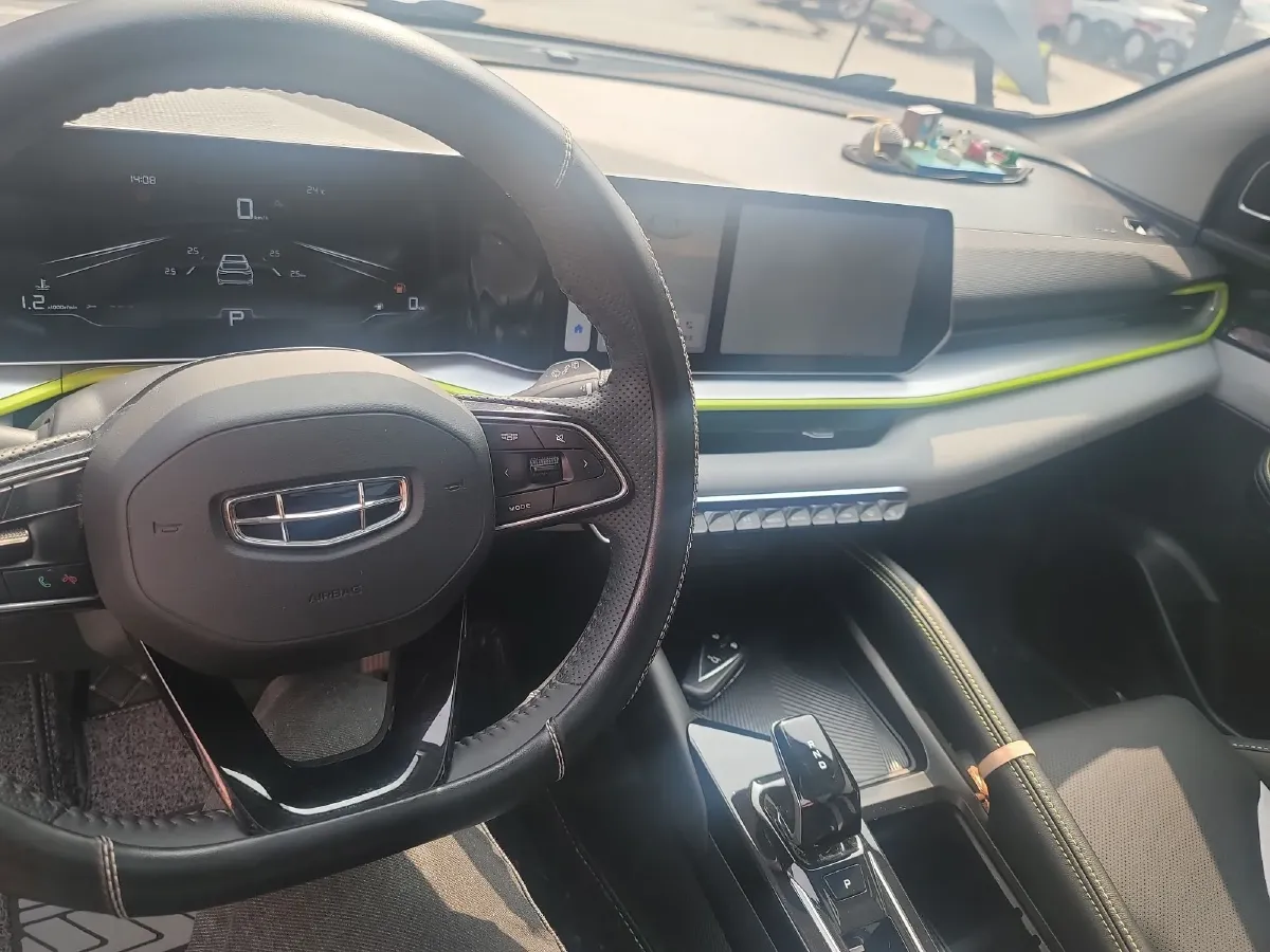 2023 Geely Coolray 1.5T 181HP L4 7DCT,autocango,china used car exporter,china ev exporter,chinese used car exporter,chinese used ev exporter