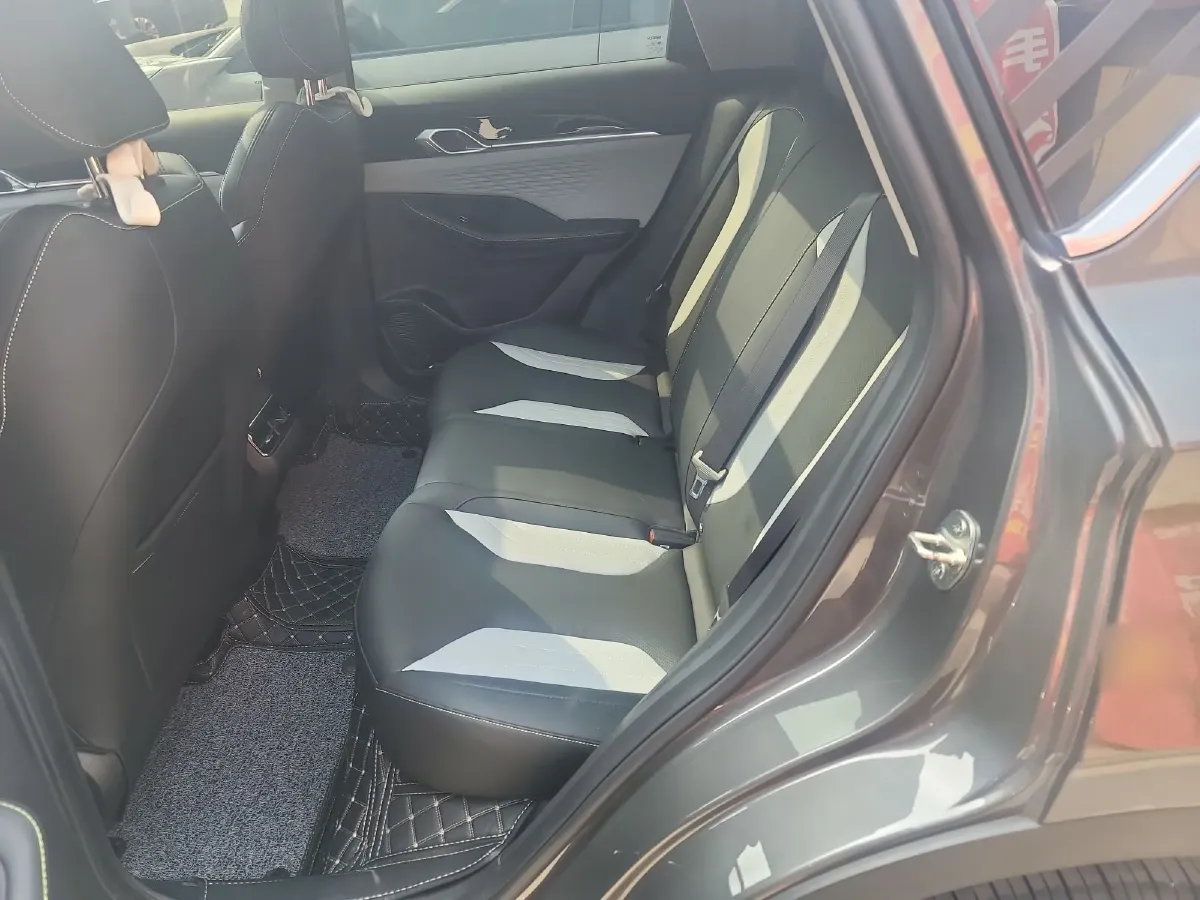 2023 Geely Coolray 1.5T 181HP L4 7DCT,autocango,china used car exporter,china ev exporter,chinese used car exporter,chinese used ev exporter