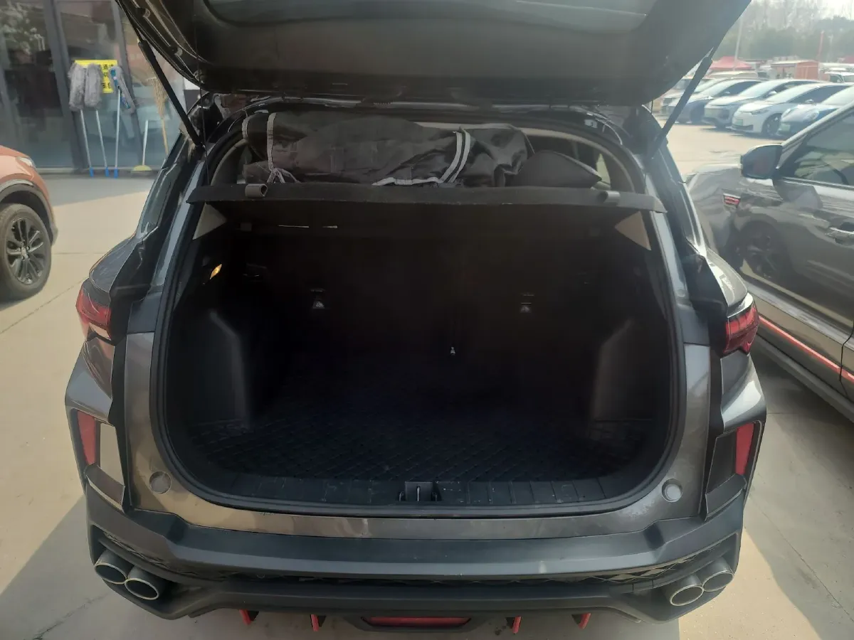 2023 Geely Coolray 1.5T 181HP L4 7DCT,autocango,china used car exporter,china ev exporter,chinese used car exporter,chinese used ev exporter