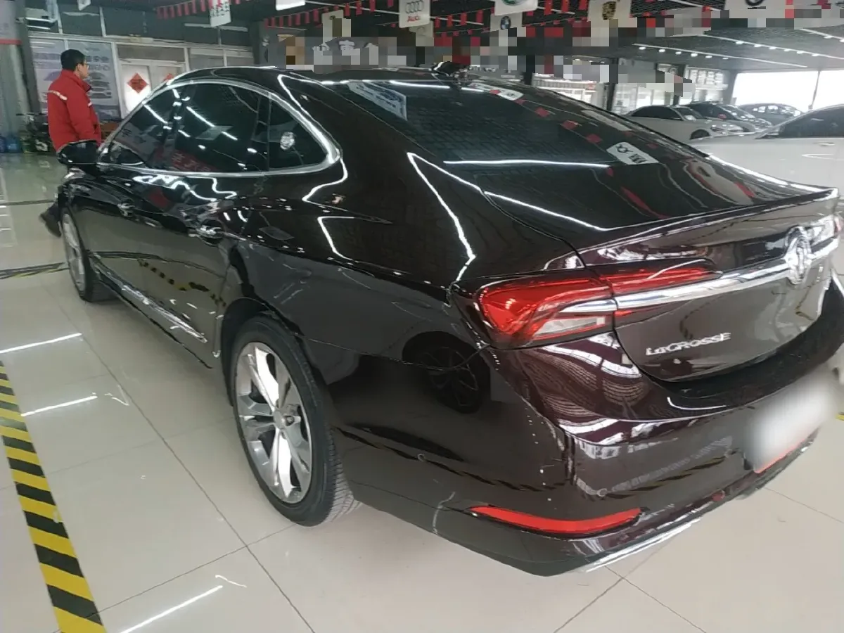 2022 HongQi HS7 2.0T 252HP L4 7DCT,autocango,china used car exporter,china ev exporter,chinese used car exporter,chinese used ev exporter