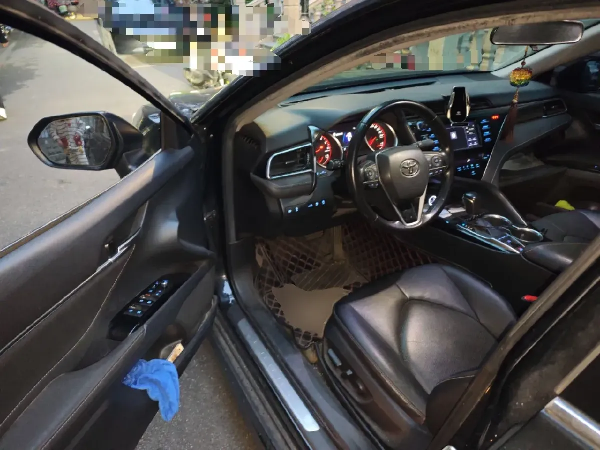 2018 Toyota Camry 2.5L 209HP L4 8AT,autocango,china used car exporter,china ev exporter,chinese used car exporter,chinese used ev exporter