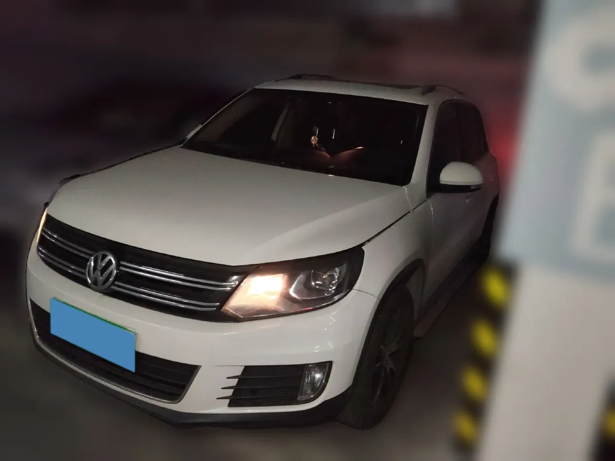 2013 Volkswagen Tiguan 1.8T 160HP L4 6AT,autocango,china used car exporter,china ev exporter,chinese used car exporter,chinese used ev exporter