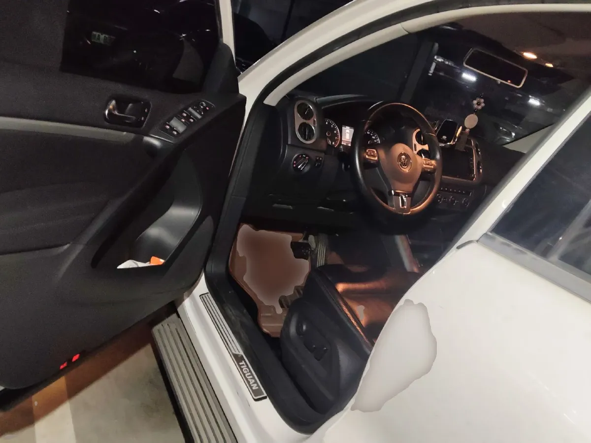 2013 Volkswagen Tiguan 1.8T 160HP L4 6AT,autocango,china used car exporter,china ev exporter,chinese used car exporter,chinese used ev exporter