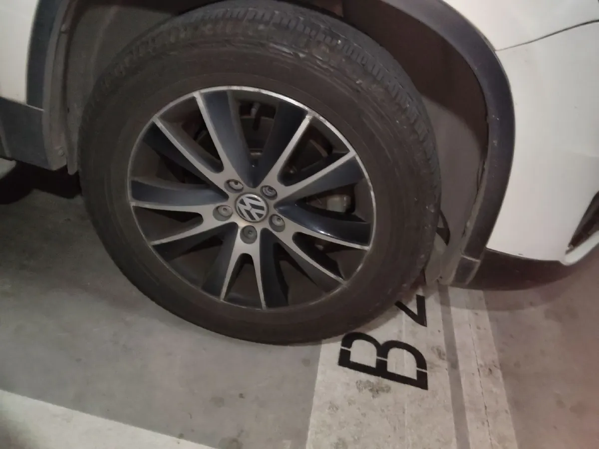 2013 Volkswagen Tiguan 1.8T 160HP L4 6AT,autocango,china used car exporter,china ev exporter,chinese used car exporter,chinese used ev exporter