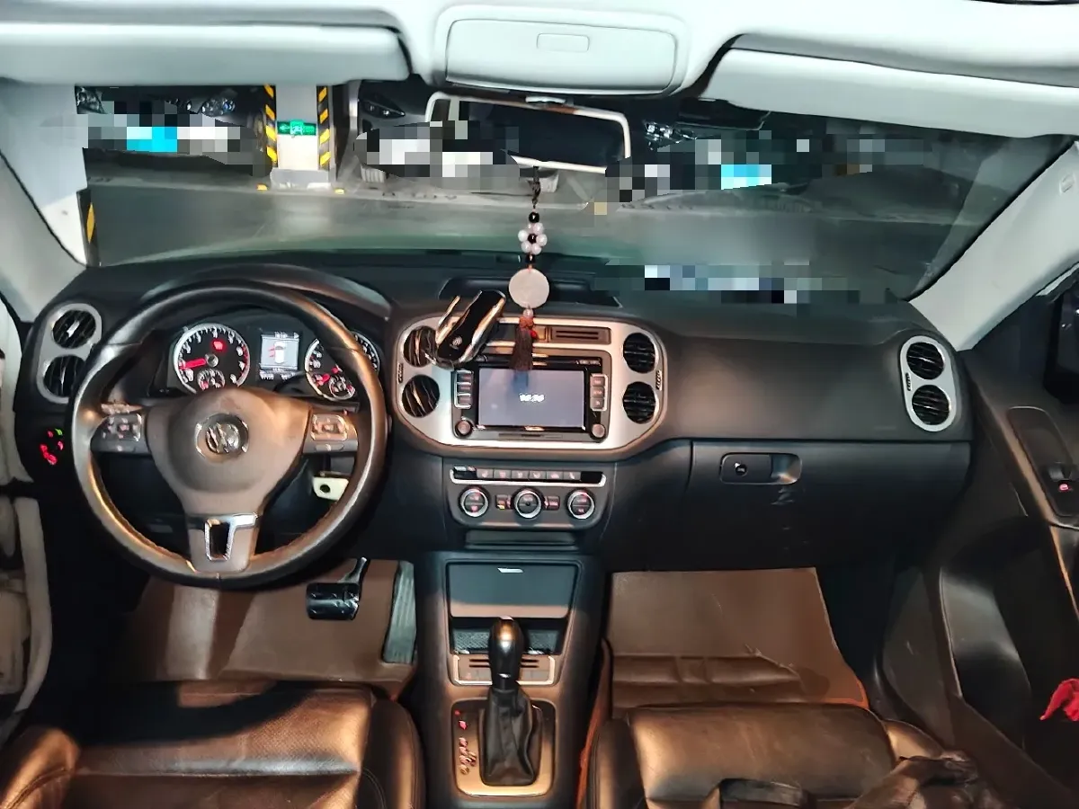 2013 Volkswagen Tiguan 1.8T 160HP L4 6AT,autocango,china used car exporter,china ev exporter,chinese used car exporter,chinese used ev exporter