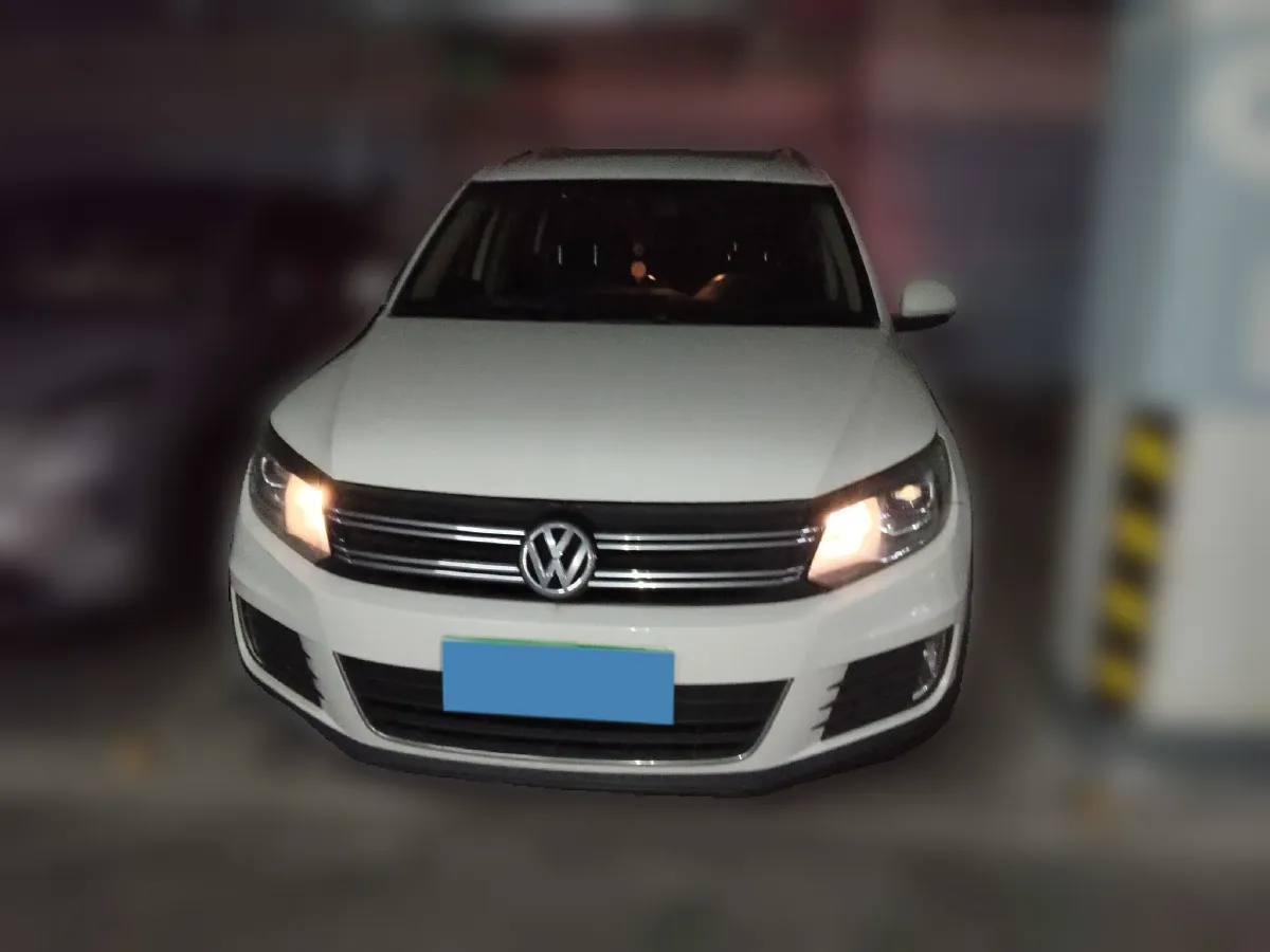 2013 Volkswagen Tiguan 1.8T 160HP L4 6AT,autocango,china used car exporter,china ev exporter,chinese used car exporter,chinese used ev exporter