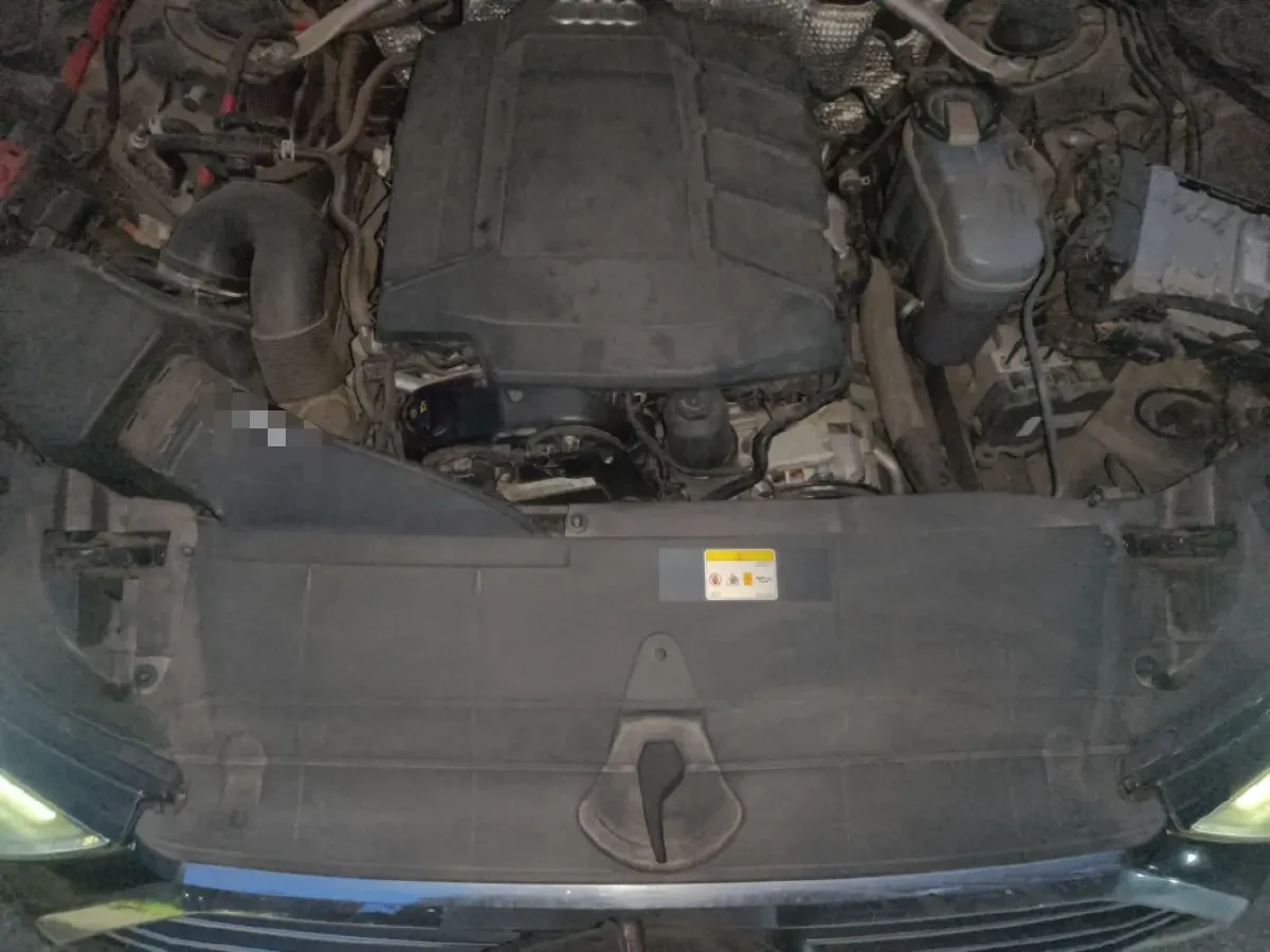 2021 Audi A6L 2.0T 190HP L4 7DCT,autocango,china used car exporter,china ev exporter,chinese used car exporter,chinese used ev exporter