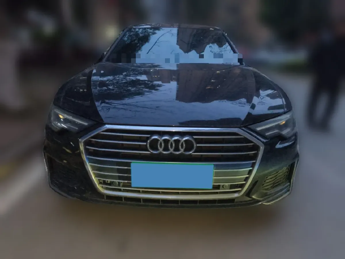 2021 Audi A6L 2.0T 190HP L4 7DCT,autocango,china used car exporter,china ev exporter,chinese used car exporter,chinese used ev exporter