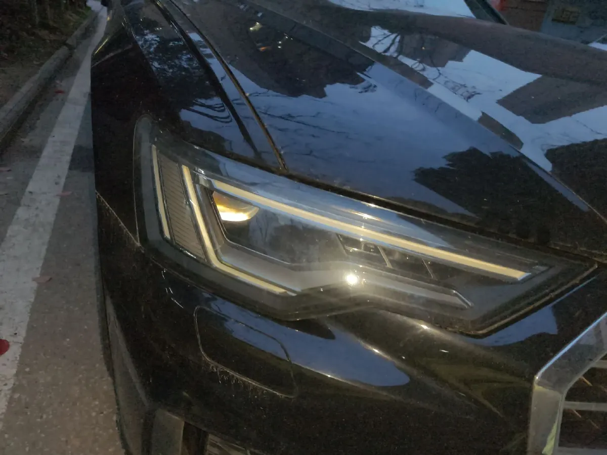 2021 Audi A6L 2.0T 190HP L4 7DCT,autocango,china used car exporter,china ev exporter,chinese used car exporter,chinese used ev exporter