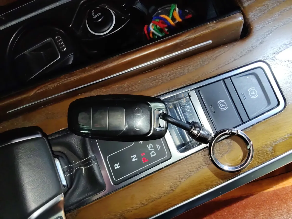 2019 Audi A6L 2.0T 224HP L4 7DCT,autocango,china used car exporter,china ev exporter,chinese used car exporter,chinese used ev exporter