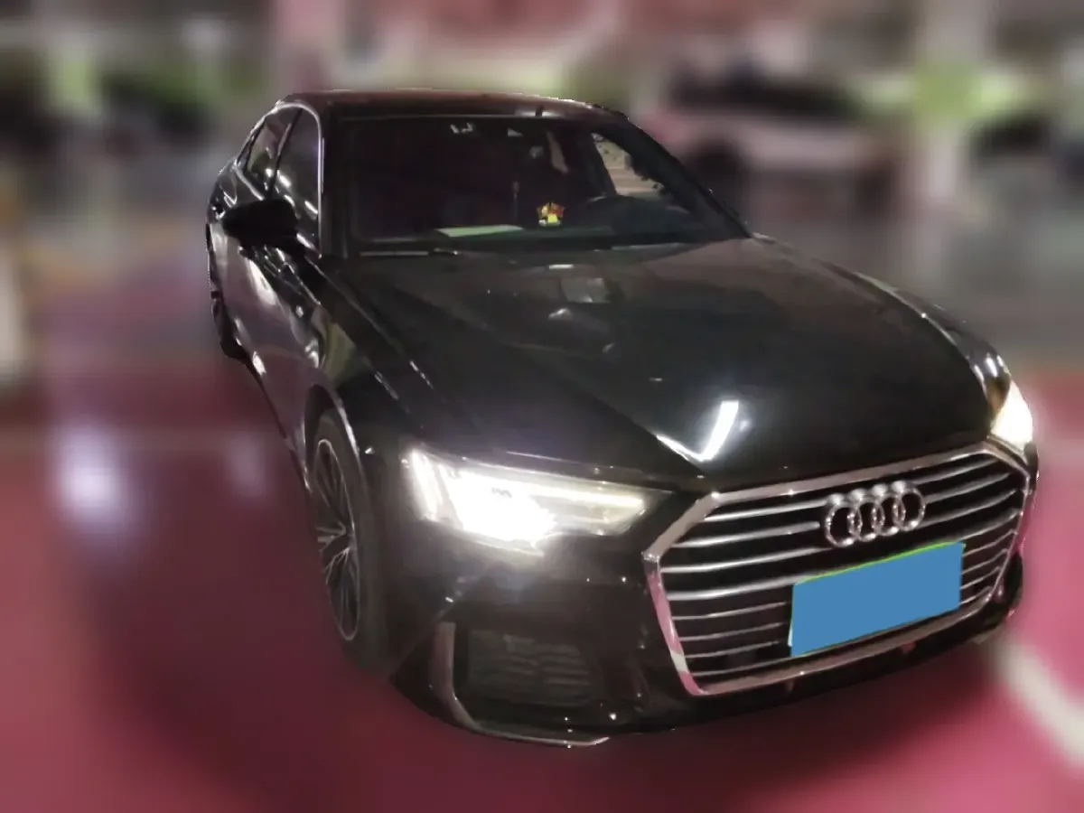 2019 Audi A6L 2.0T 224HP L4 7DCT,autocango,china used car exporter,china ev exporter,chinese used car exporter,chinese used ev exporter