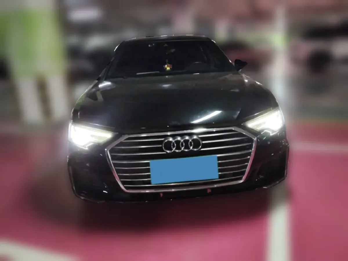 2019 Audi A6L 2.0T 224HP L4 7DCT,autocango,china used car exporter,china ev exporter,chinese used car exporter,chinese used ev exporter