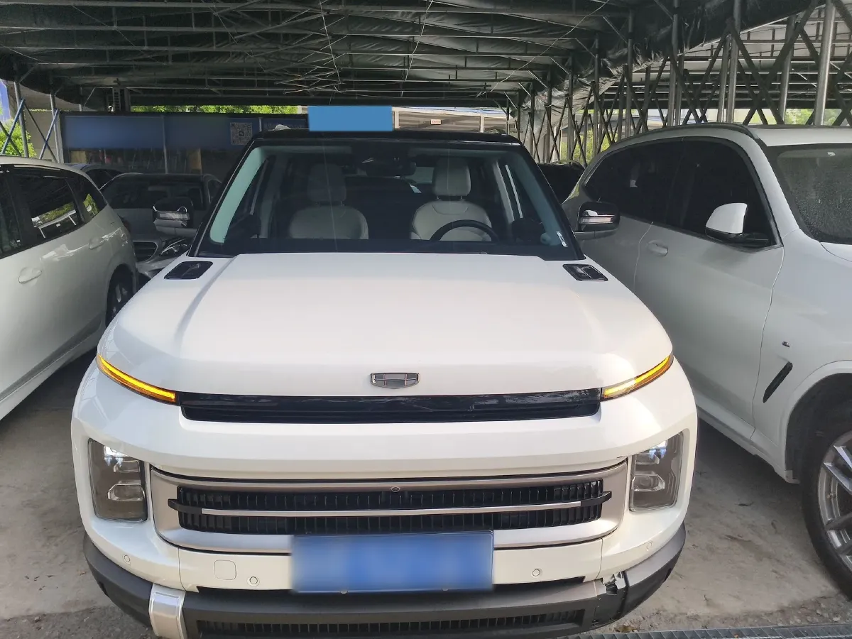 2025 Geely ICON 1.5T 181HP L4 7DCT,autocango,china used car exporter,china ev exporter,chinese used car exporter,chinese used ev exporter