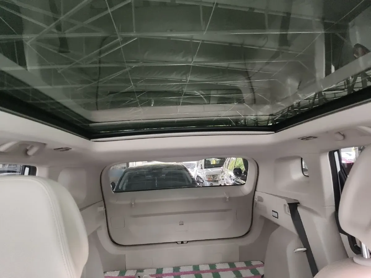 2025 Geely ICON 1.5T 181HP L4 7DCT,autocango,china used car exporter,china ev exporter,chinese used car exporter,chinese used ev exporter