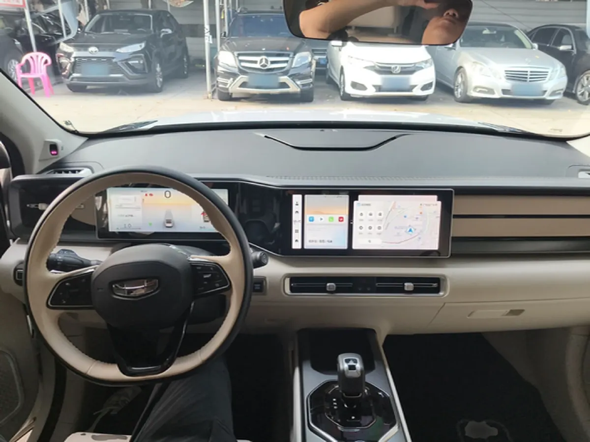 2025 Geely ICON 1.5T 181HP L4 7DCT,autocango,china used car exporter,china ev exporter,chinese used car exporter,chinese used ev exporter