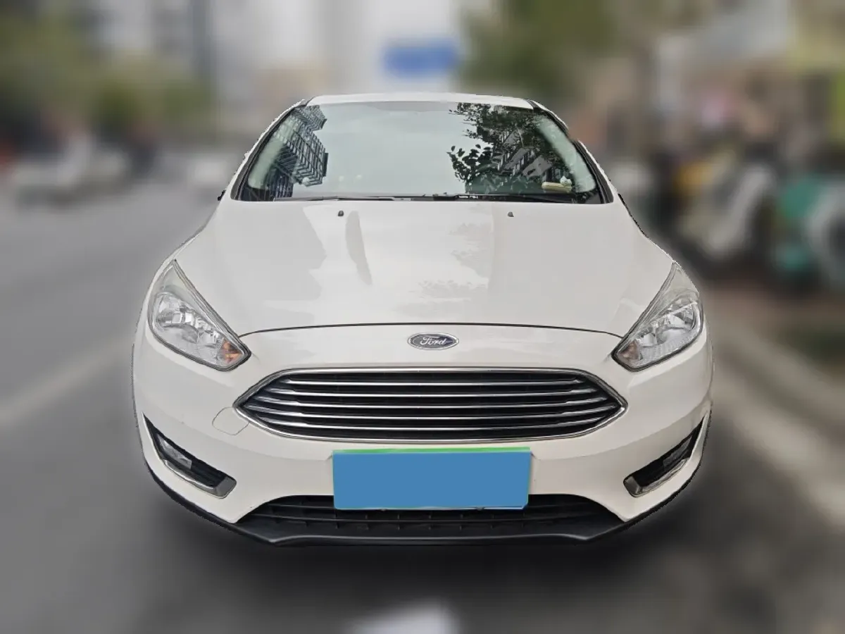 2017 Ford Focus 1.5T 181HP L4 6AT,autocango,china used car exporter,china ev exporter,chinese used car exporter,chinese used ev exporter