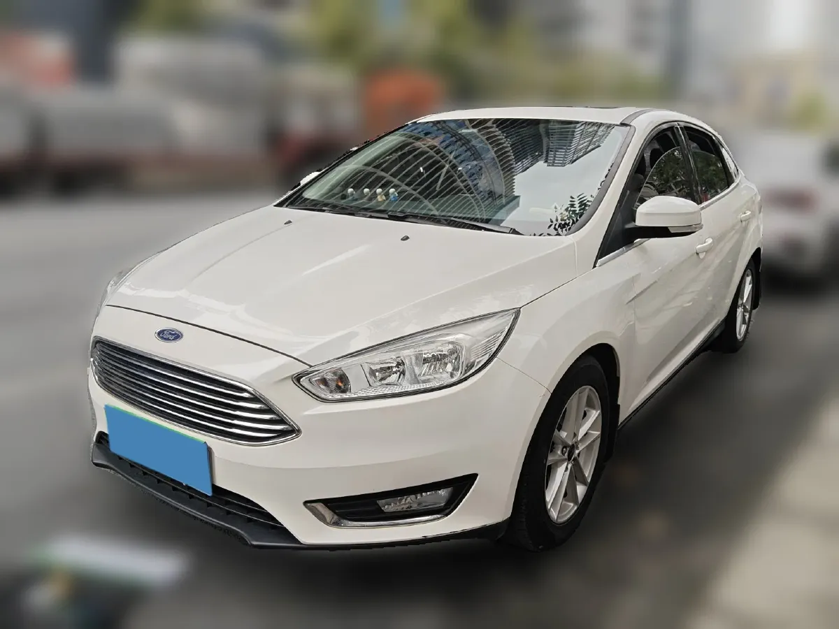 2017 Ford Focus 1.5T 181HP L4 6AT,autocango,china used car exporter,china ev exporter,chinese used car exporter,chinese used ev exporter