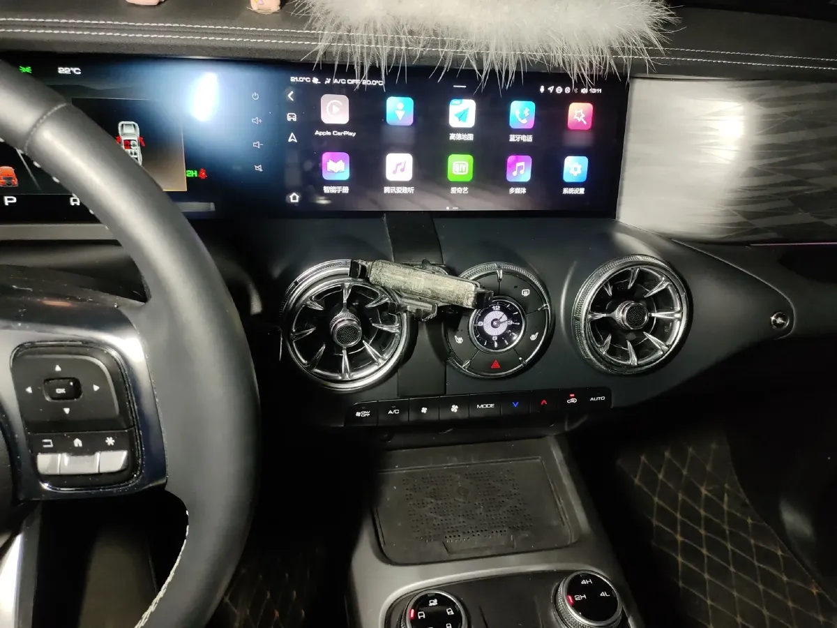 2024 Tank 300 2.0T 227HP L4 8AT,autocango,china used car exporter,china ev exporter,chinese used car exporter,chinese used ev exporter