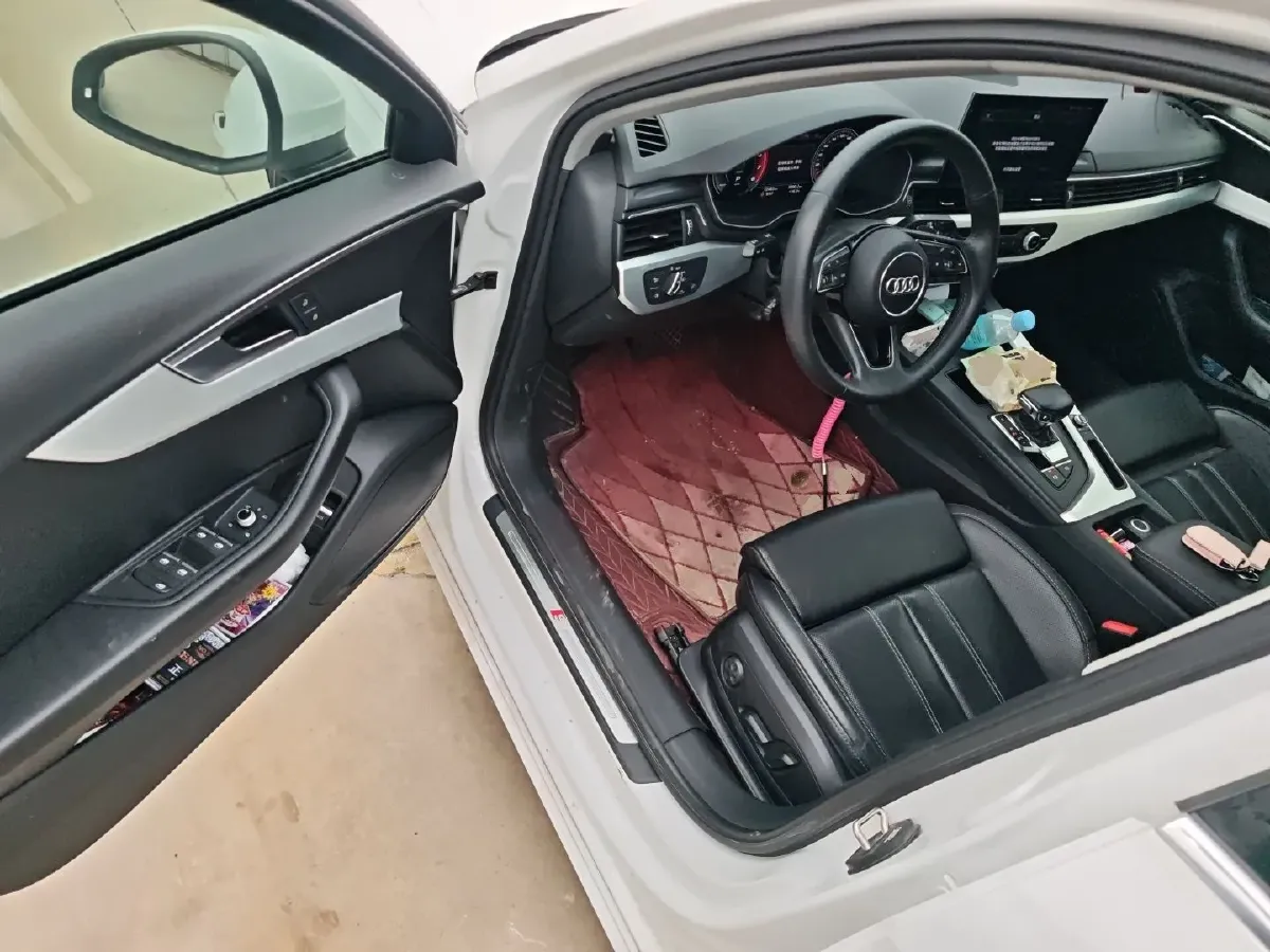 2020 Audi A4L 2.0T 190HP L4 7DCT,autocango,china used car exporter,china ev exporter,chinese used car exporter,chinese used ev exporter