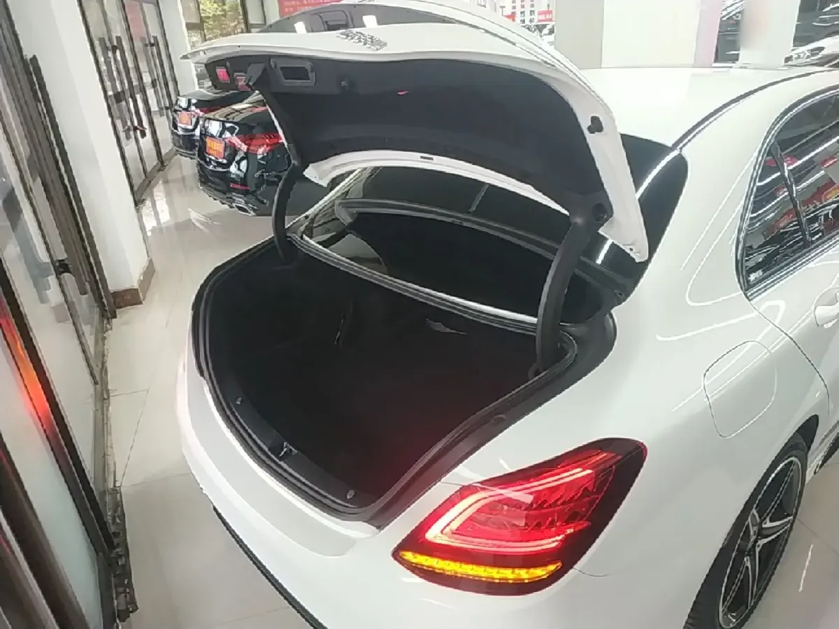 2020 Mercedes-Benz C Class 1.5T 184HP L4 9AT,autocango,china used car exporter,china ev exporter,chinese used car exporter,chinese used ev exporter