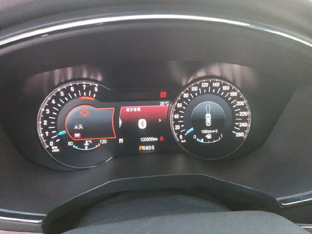 2015 Ford Taurus 2.7T 329HP V6 6AT,autocango,china used car exporter,china ev exporter,chinese used car exporter,chinese used ev exporter