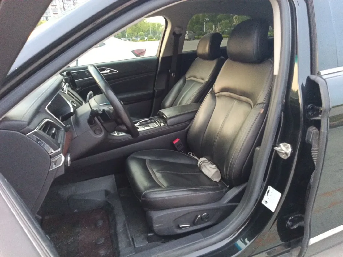 2015 Ford Taurus 2.7T 329HP V6 6AT,autocango,china used car exporter,china ev exporter,chinese used car exporter,chinese used ev exporter