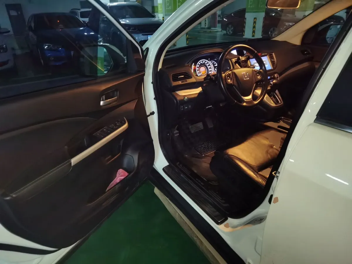 2013 Honda CR-V 2.4L 190HP L4 5AT,autocango,china used car exporter,china ev exporter,chinese used car exporter,chinese used ev exporter