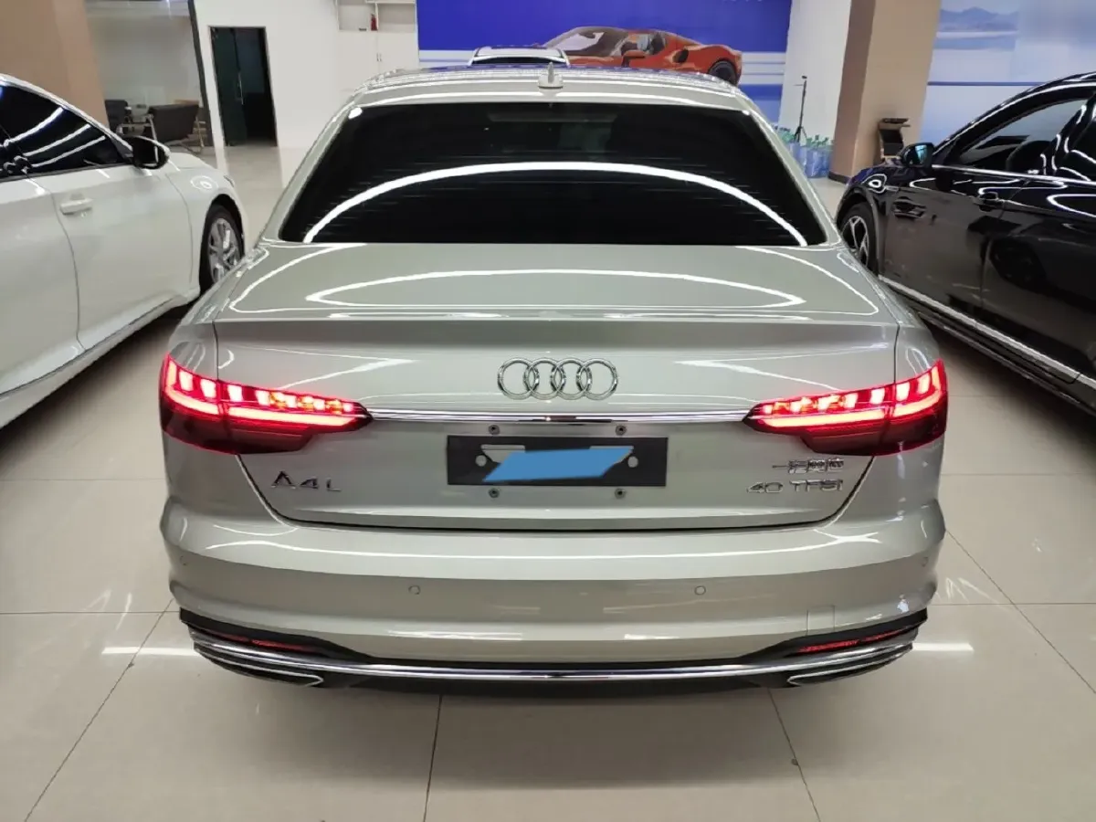2020 Audi A4L 2.0T 190HP L4 7DCT,autocango,china used car exporter,china ev exporter,chinese used car exporter,chinese used ev exporter
