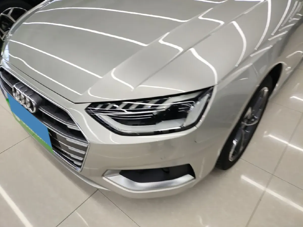2020 Audi A4L 2.0T 190HP L4 7DCT,autocango,china used car exporter,china ev exporter,chinese used car exporter,chinese used ev exporter