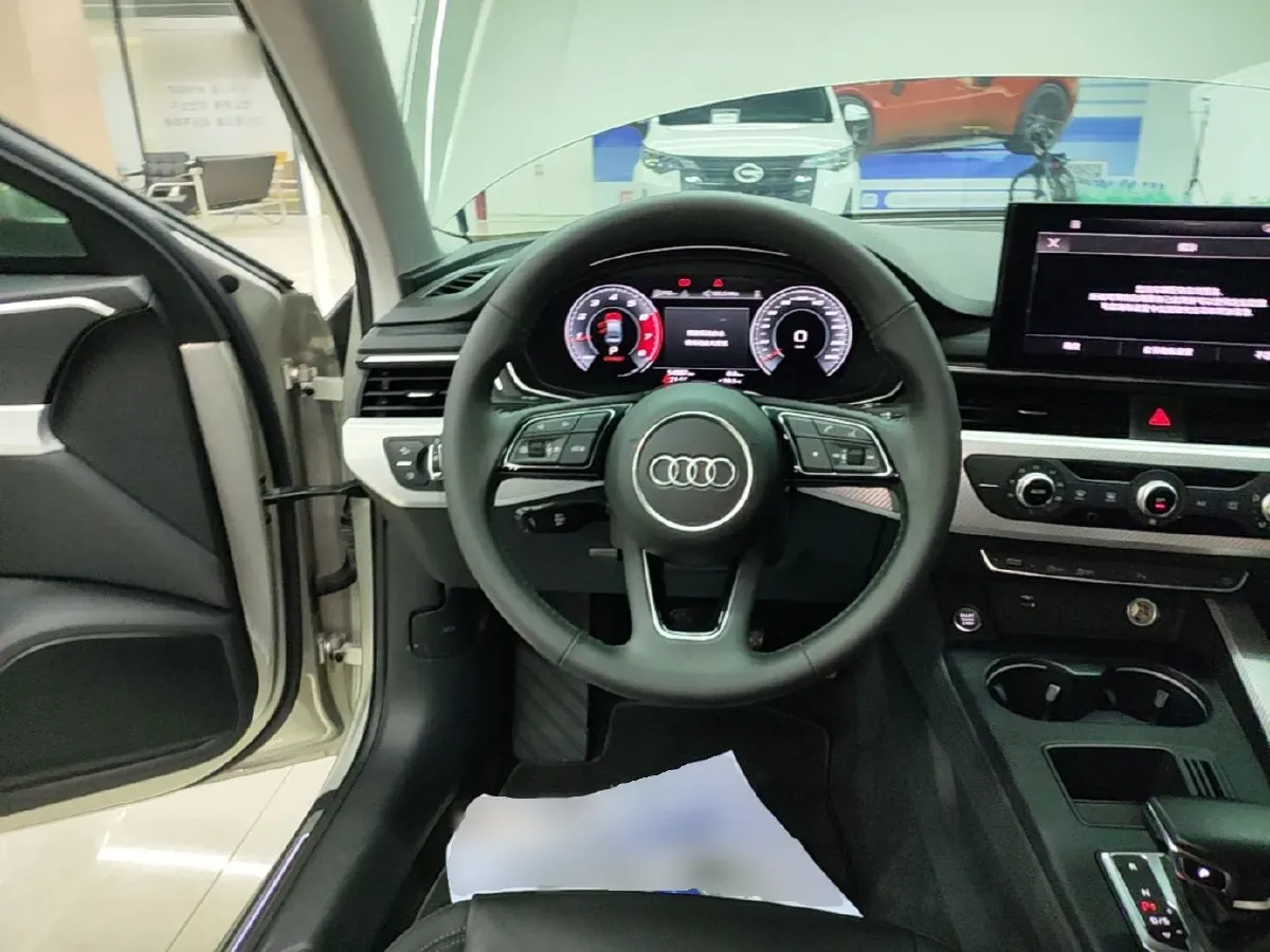 2020 Audi A4L 2.0T 190HP L4 7DCT,autocango,china used car exporter,china ev exporter,chinese used car exporter,chinese used ev exporter