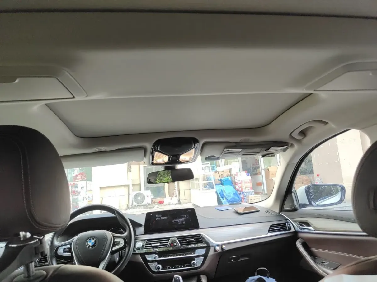 2019 BMW 5 Series 2.0T 184HP L4 8AT PHEV 13KWH,autocango,china used car exporter,china ev exporter,chinese used car exporter,chinese used ev exporter