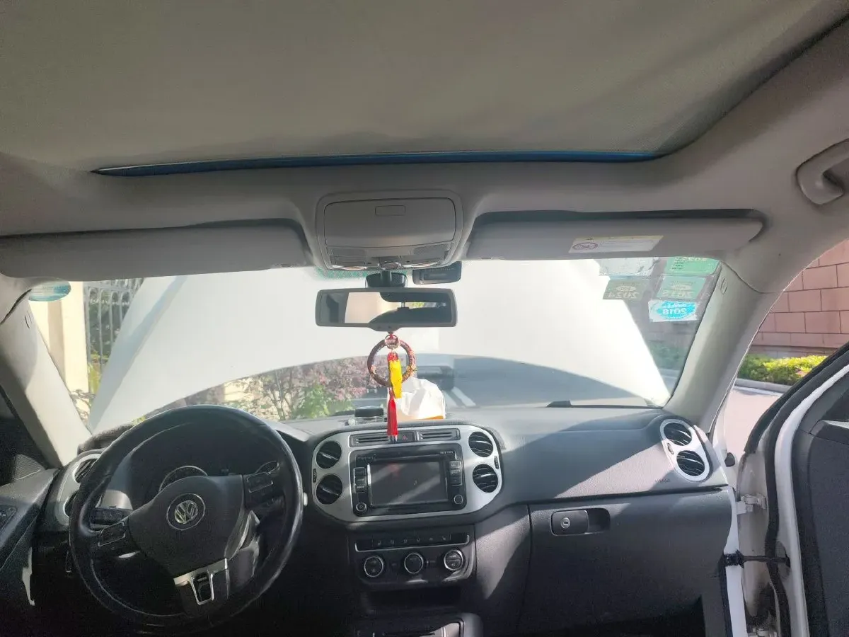 2015 Volkswagen Tiguan 1.8T 160HP L4 6AT,autocango,china used car exporter,china ev exporter,chinese used car exporter,chinese used ev exporter