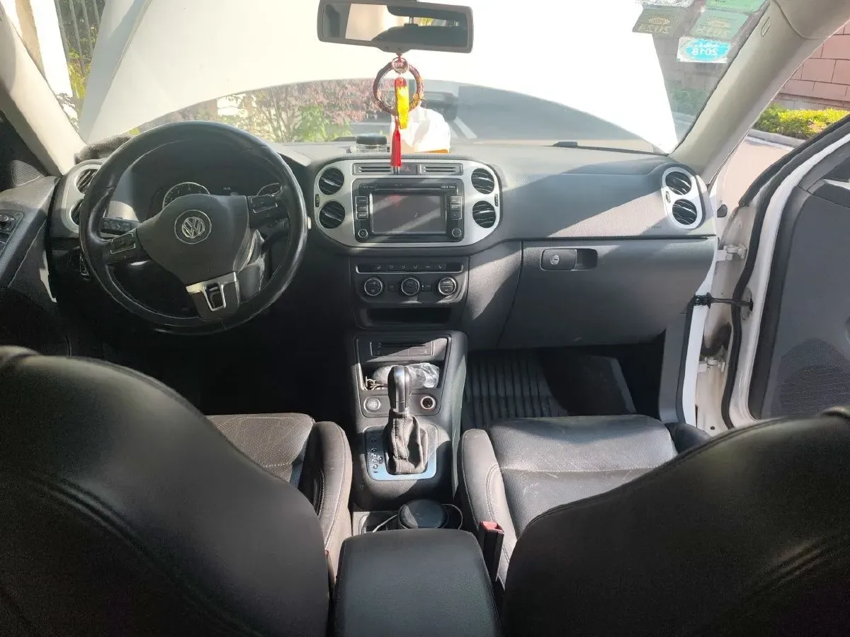 2015 Volkswagen Tiguan 1.8T 160HP L4 6AT,autocango,china used car exporter,china ev exporter,chinese used car exporter,chinese used ev exporter