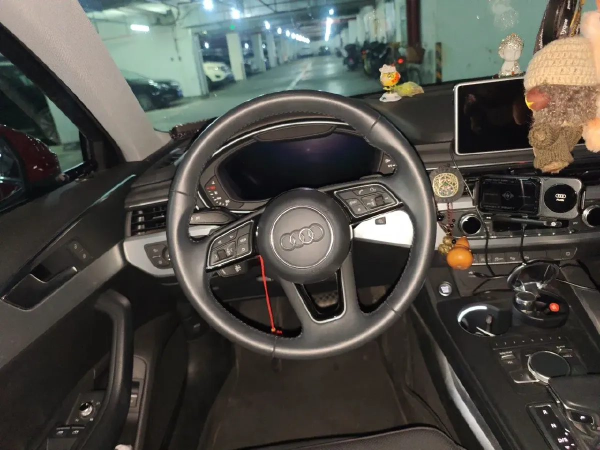 2019 Audi A4L 2.0T 190HP L4 7DCT,autocango,china used car exporter,china ev exporter,chinese used car exporter,chinese used ev exporter