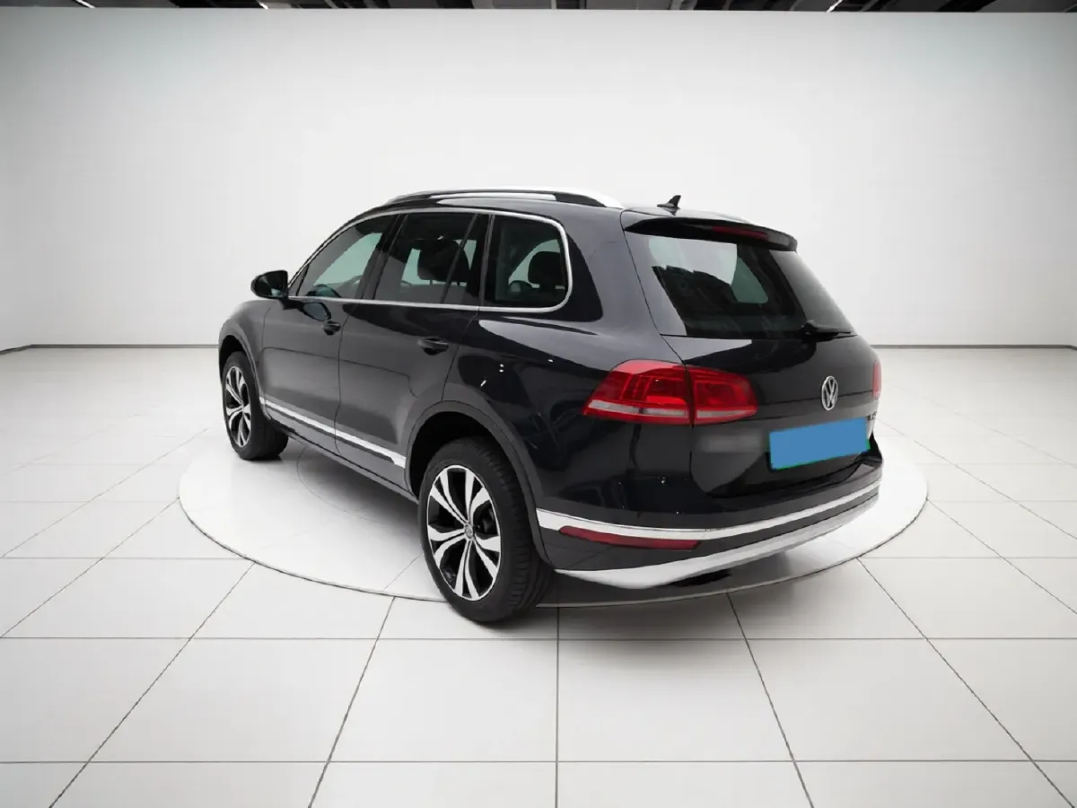 2017 Volkswagen Touareg 3.0T 320HP V6 8AT,autocango,china used car exporter,china ev exporter,chinese used car exporter,chinese used ev exporter