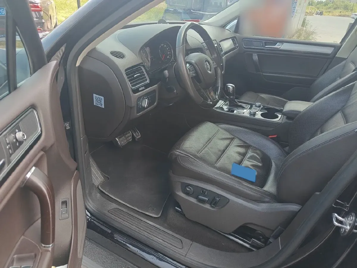 2017 Volkswagen Touareg 3.0T 320HP V6 8AT,autocango,china used car exporter,china ev exporter,chinese used car exporter,chinese used ev exporter