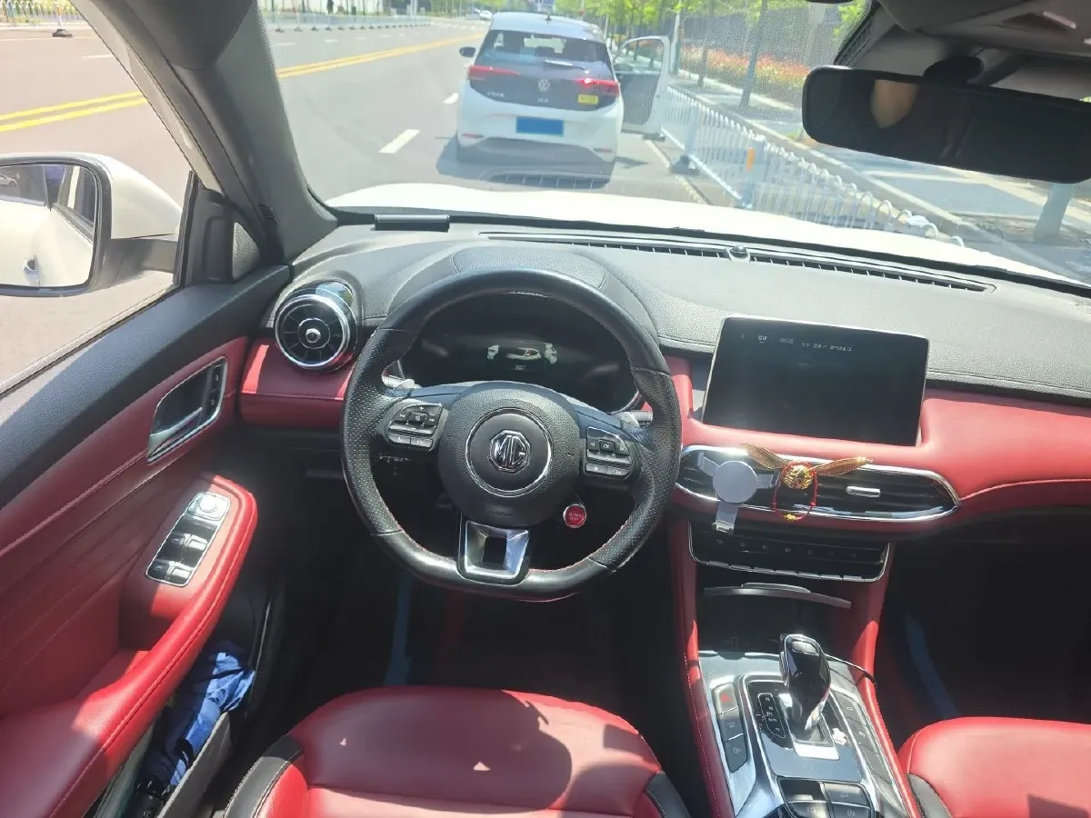 2019 MG HS 2.0T 231HP L4 6DCT,autocango,china used car exporter,china ev exporter,chinese used car exporter,chinese used ev exporter