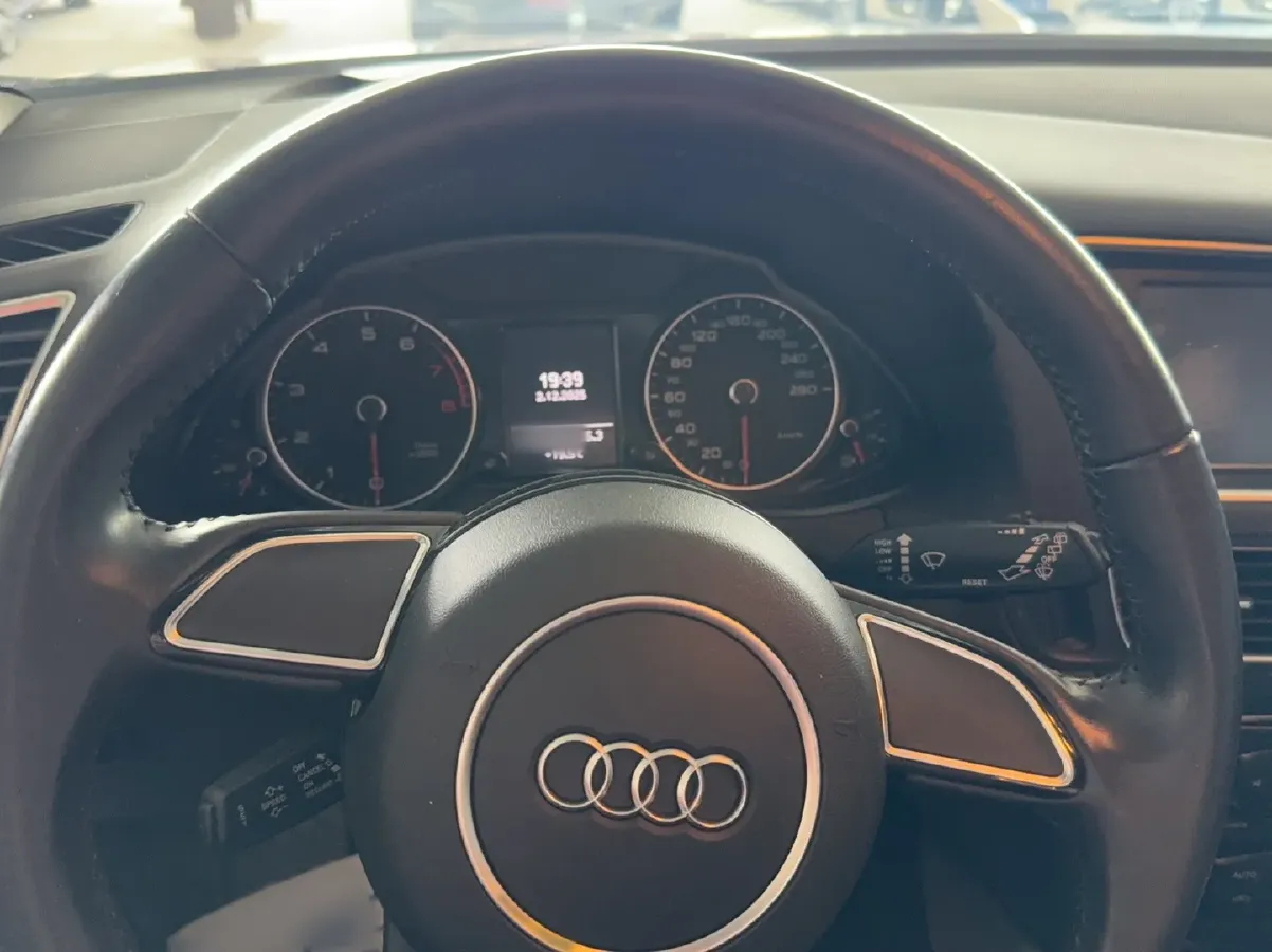 2017 Audi Q5 2.0T 230HP L4 8AT,autocango,china used car exporter,china ev exporter,chinese used car exporter,chinese used ev exporter