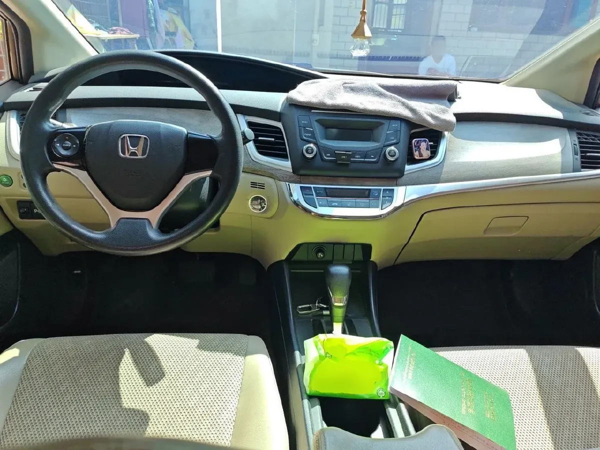 2017 Honda Jade 1.8L 141HP L4 5AT,autocango,china used car exporter,china ev exporter,chinese used car exporter,chinese used ev exporter