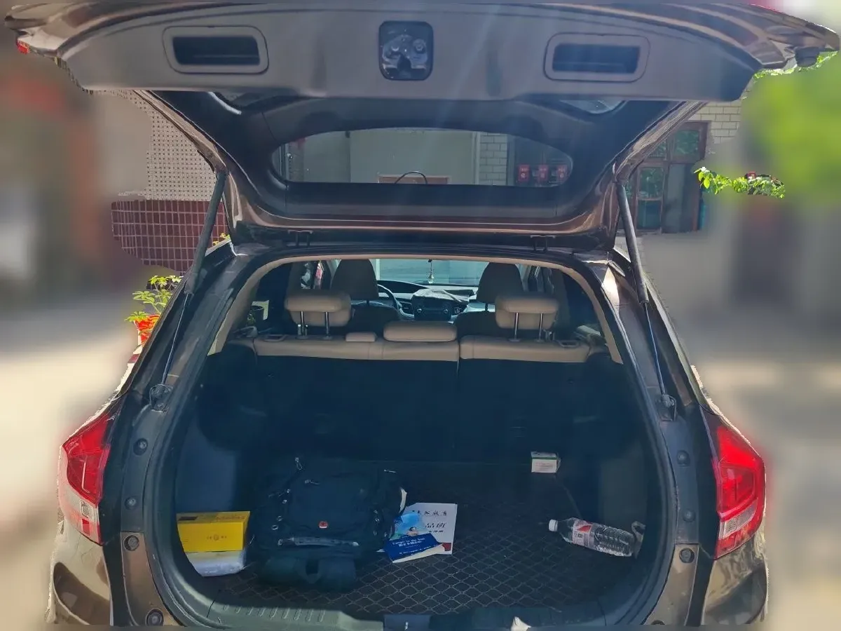 2017 Honda Jade 1.8L 141HP L4 5AT,autocango,china used car exporter,china ev exporter,chinese used car exporter,chinese used ev exporter