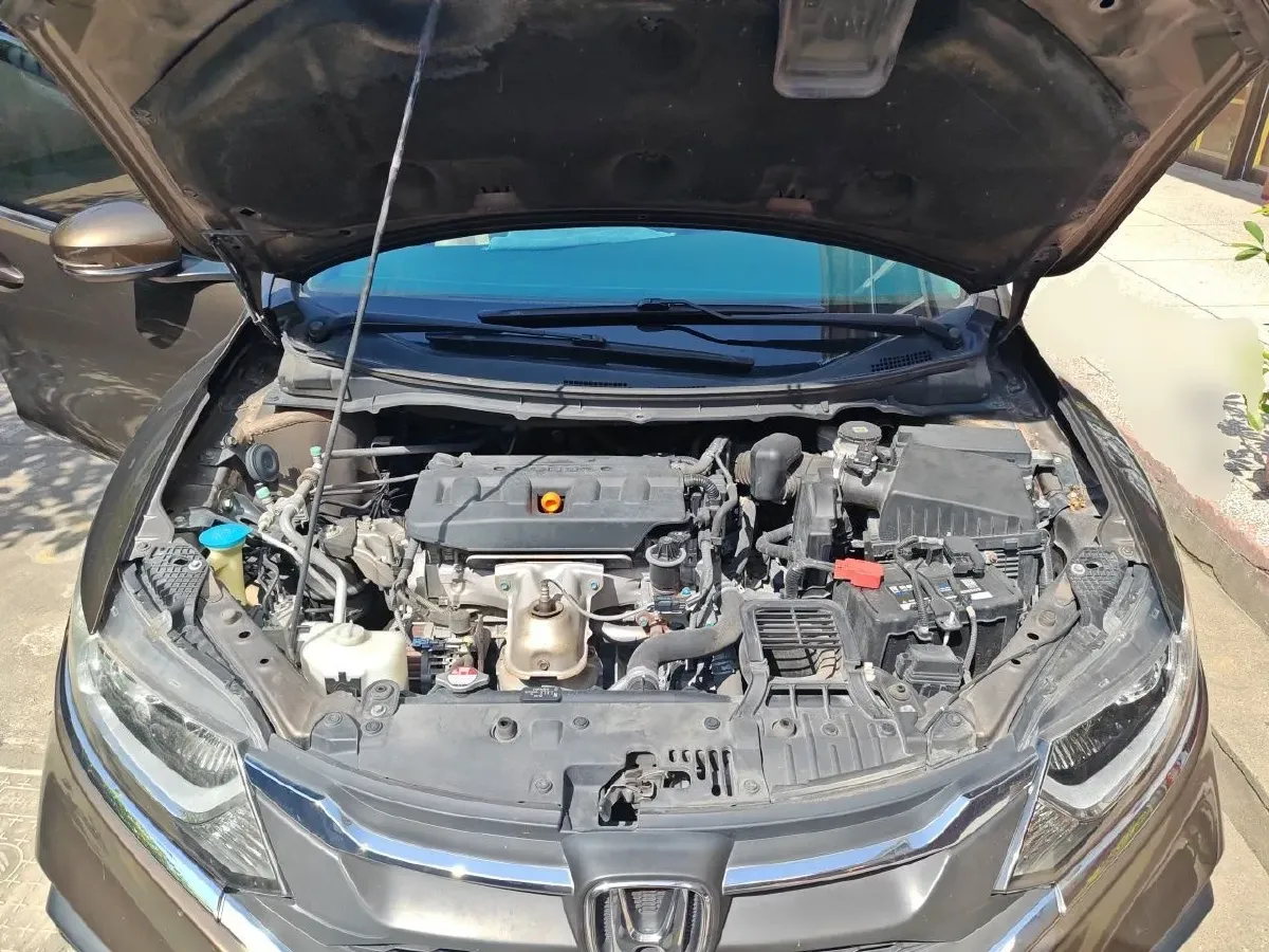 2017 Honda Jade 1.8L 141HP L4 5AT,autocango,china used car exporter,china ev exporter,chinese used car exporter,chinese used ev exporter