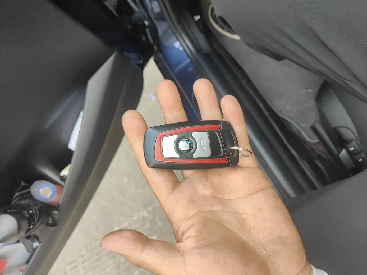 2013 BMW 1 Series 1.6T 170HP L4 8AT,autocango,china used car exporter,china ev exporter,chinese used car exporter,chinese used ev exporter